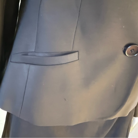 Talbots brand black fine wool classic & chique blazer & pants 2 Pc suit US 8 - Picture 7 of 16